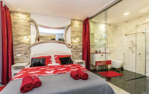 Four-bedroom Holiday Home In Vantacici