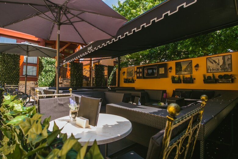 Bed & Breakfast Arbia Dorka Heritage Palace