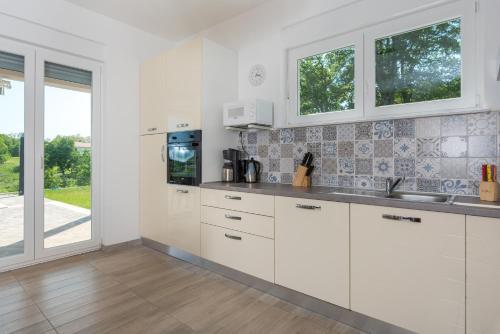 Holiday Home In Becici 35510