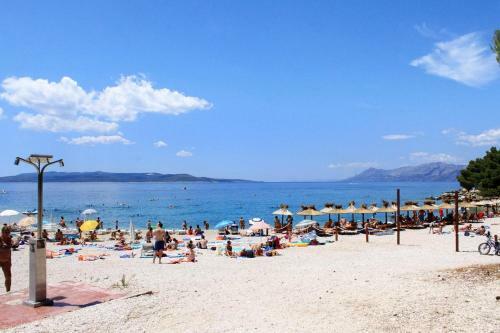Apartments With A Parking Space Veliko Brdo (Makarska) - 2598