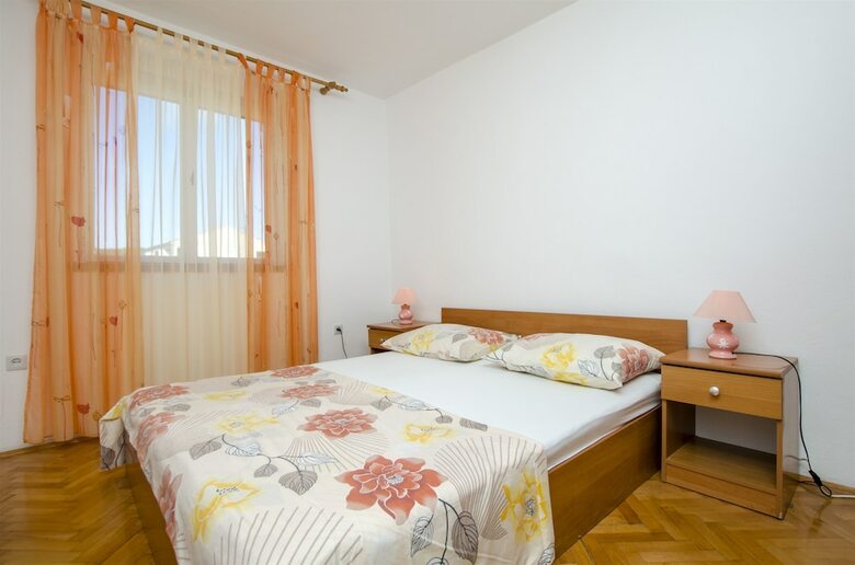 Apartamentos House Marin