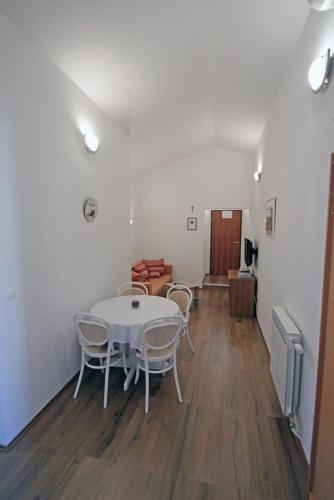 Apartment Vinjerac 5811b