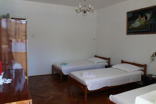 Apartments By The Sea Vis - 13169