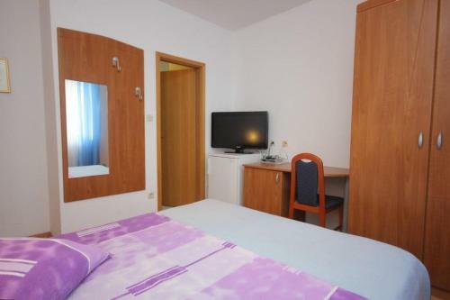 Hostal Rooms By The Sea Vis - 3034