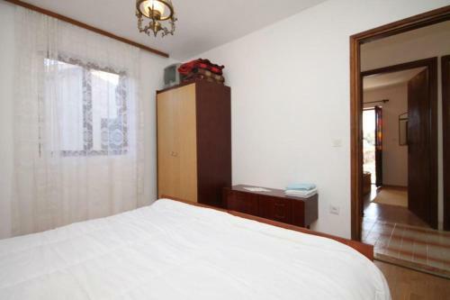 Apartment Basina 8749a