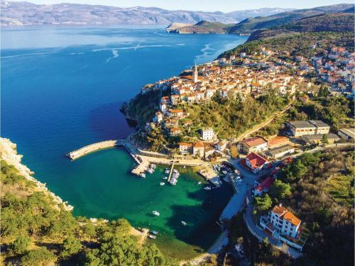 Two-bedroom Apartment In Vrbnik