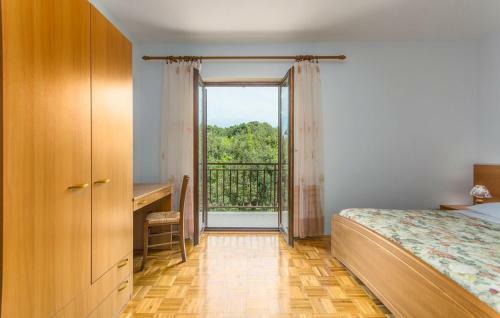 Hostal Apartments Evelyn Brostolade