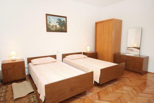 Apartments With A Parking Space Vrsi - Mulo (zadar) - 5796