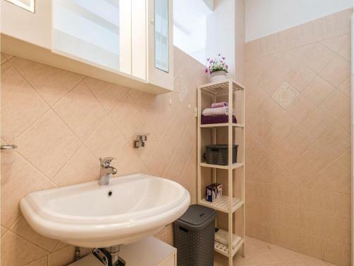 One-bedroom Apartment In Poljane