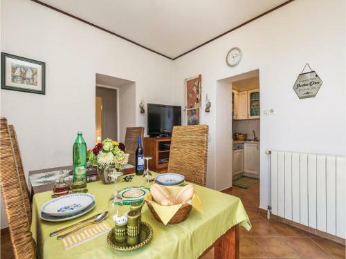 One-bedroom Apartment In Poljane