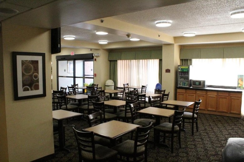 Hotel Comfort Inn Fiesta At Six Flags