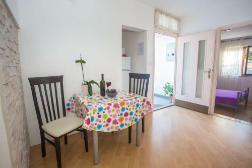 Hostal App. Fiorela