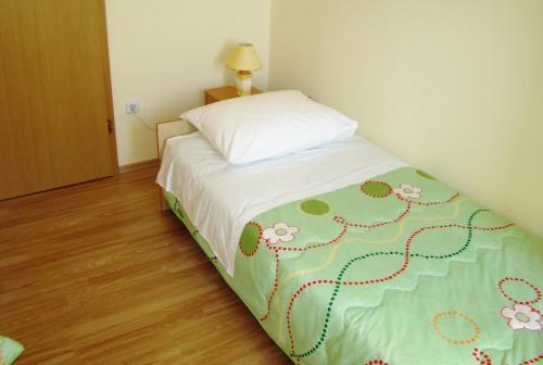 Seaside Apartments With A Swimming Pool Posedarje (novigrad) - 6162