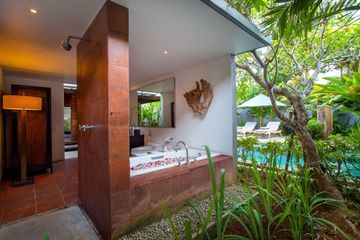 Hotel Maya Loka Villas