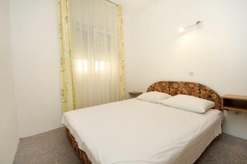 Apartments By The Sea Preko (ugljan) - 3489