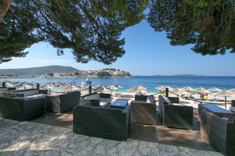 Hostal Apartments And Room Mate_ Mare