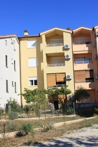 Apartments With Wifi Stinjan (pula) - 7246