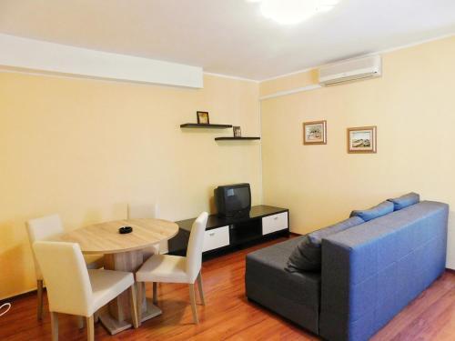 Apartments Danilo 48