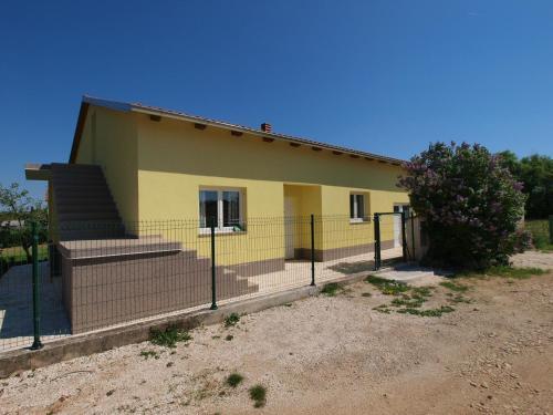 Apartments Jure 978