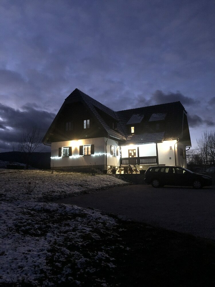 Hostal House Flora