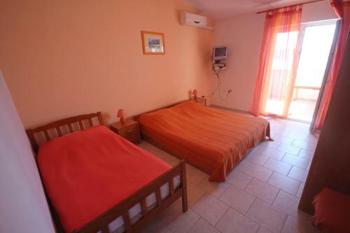 Apartments Njaco
