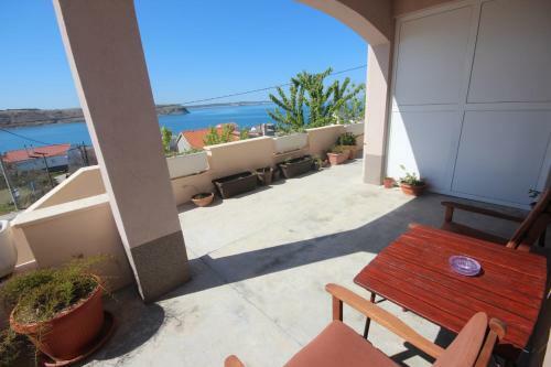 Apartments Njaco