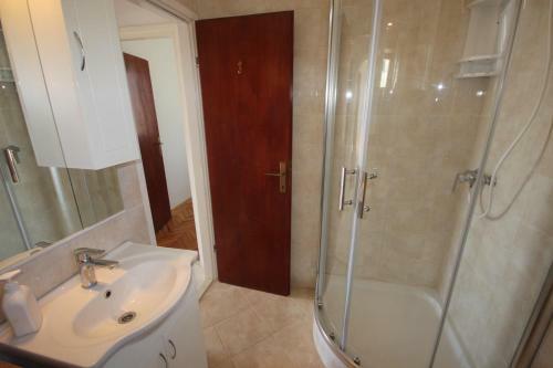 Apartments Njaco