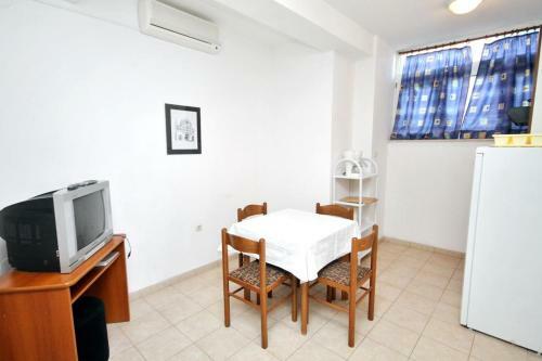 Apartment Rtina - Miletici 3257o