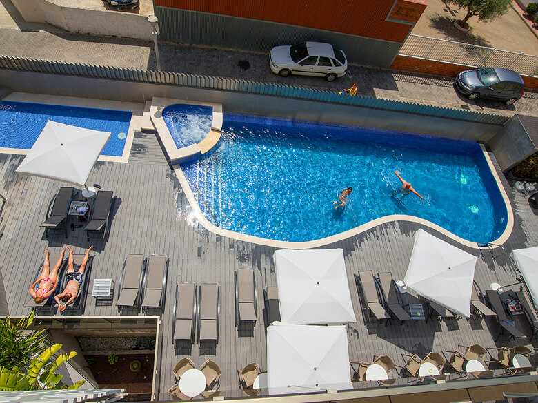 Hotel Rh Vinar�s Aura