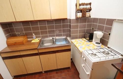 Apartments With A Parking Space Selce (crikvenica) - 5518