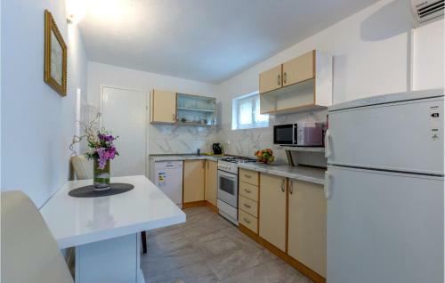Holiday Home Mala Ostrica I