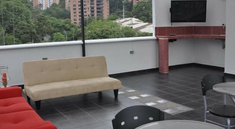 In House The Hotel