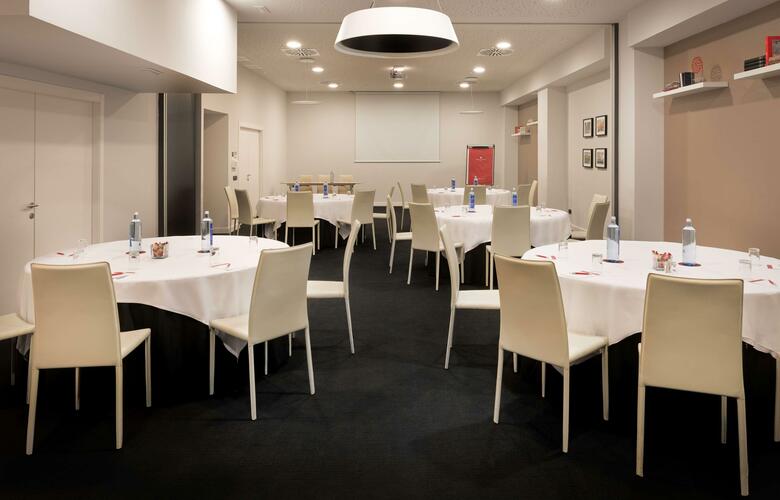 Hotel NH Collection Madrid Suecia
