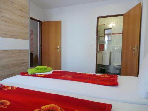 Jadranovo One-bedroom Apartment 1