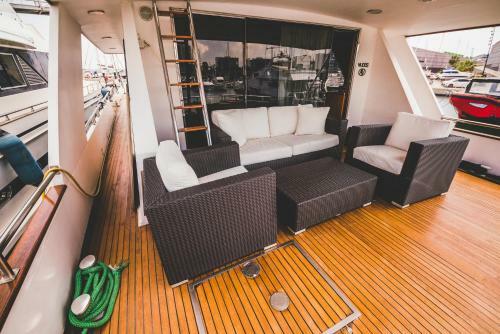 Motor Yacht Boatel