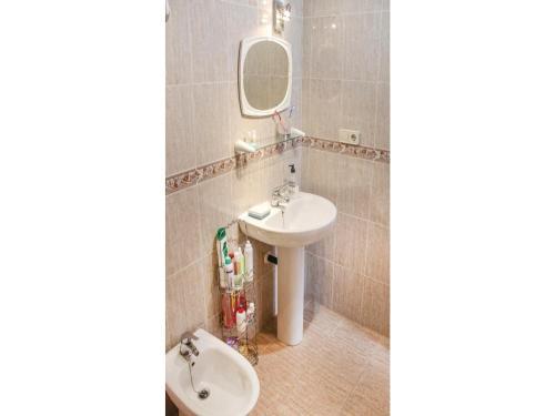 Two-bedroom Apartment In Playa Paraiso
