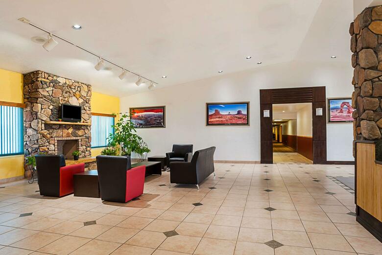 Hotel Quality Inn & Suites