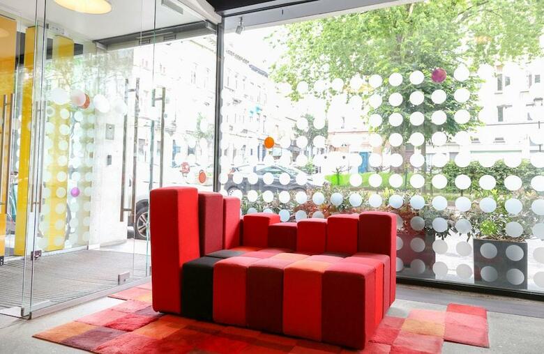 Hotel Pantone