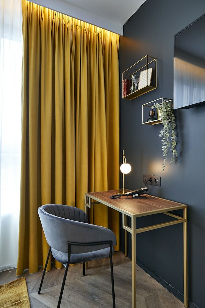 Hotel Pantone