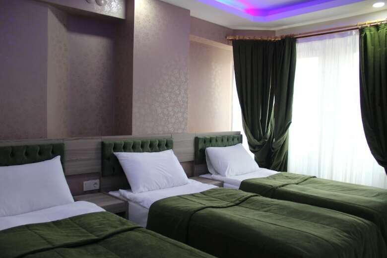 Kaya Madrid Hotel