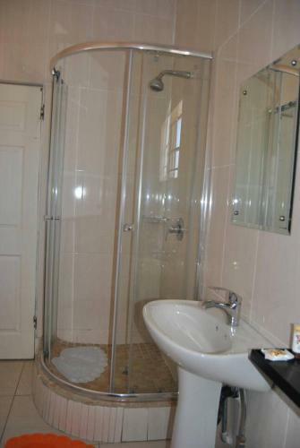 Hostal Rest And Digest