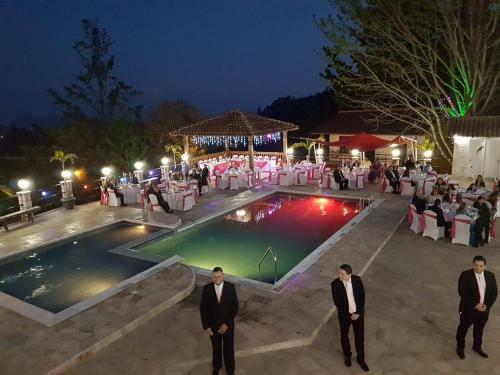 Hotel Y Caba�as Ros