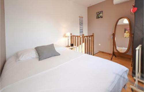 One-bedroom Holiday Home In Tulette