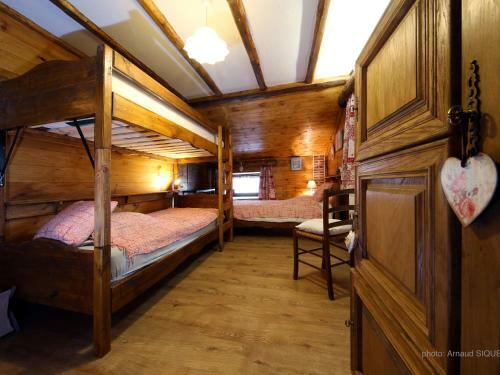 Charming Holiday Home In Mettet With Garden