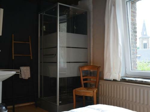 Vintage Holiday Home In Vencimont With Terrace