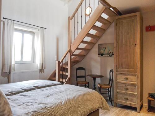 Nine-bedroom Holiday Home In Borgloon