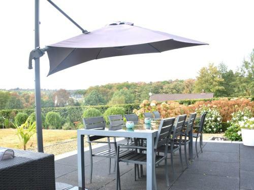 Luxurious Villa In Beauraing With Garden