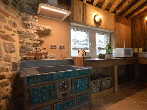 Cozy Cottage In Theux With Pool And Jacuzzi