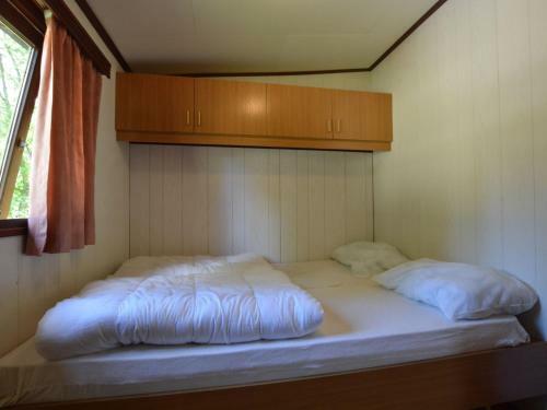 Spacious Holiday Home In Hechtel-eksel With Pool