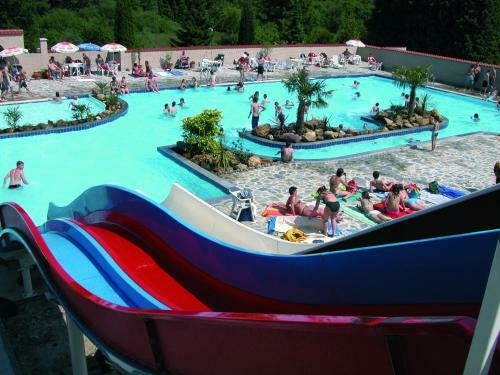 Spacious Holiday Home In Hechtel-eksel With Pool